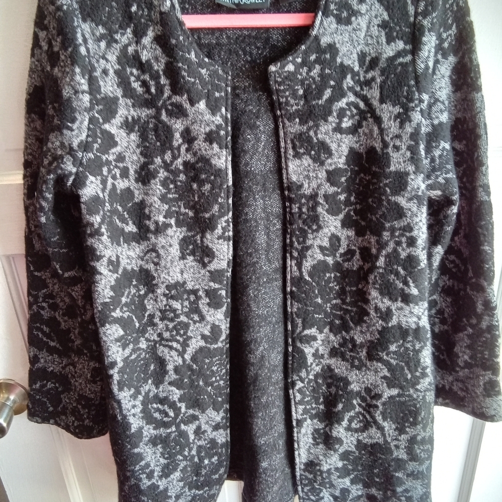 2-$10... Cynthia Rowley Black and Gray Floral Wool Dress Jacket size XL